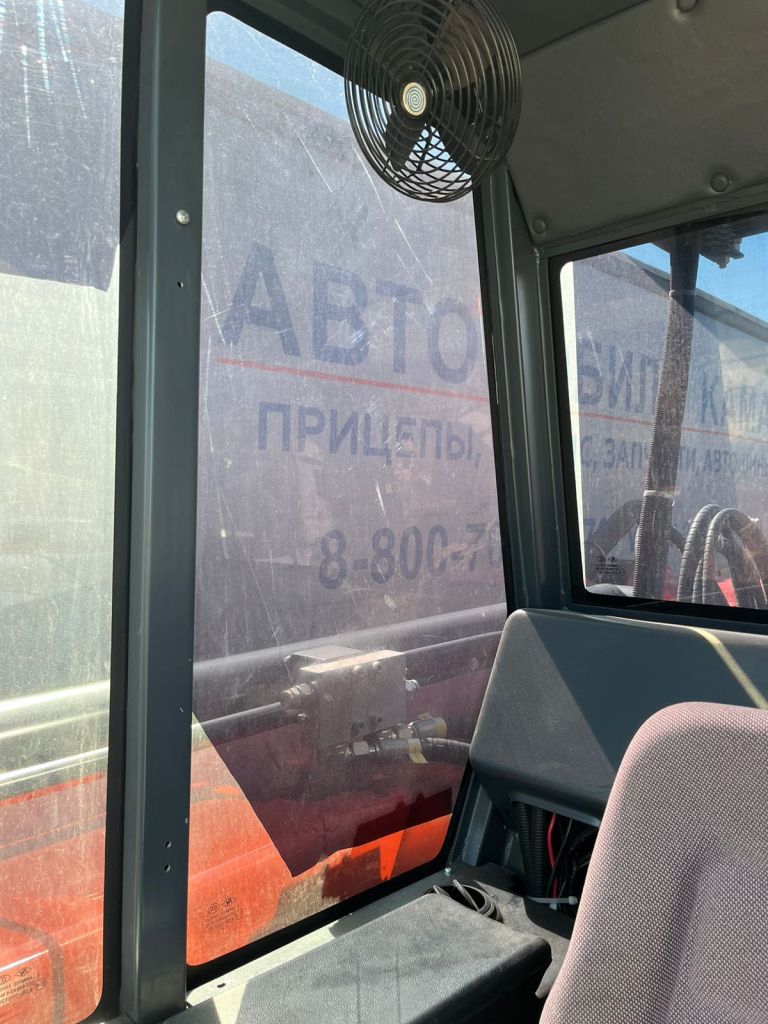 HELI 35H46-84-P1 Погрузчик телескопический